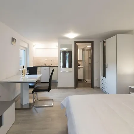 Goran Apartament *